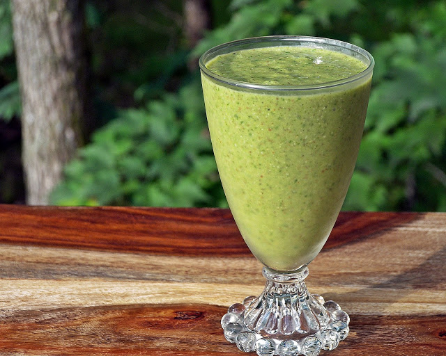 Energizing Kale Smoothie